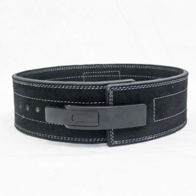 Ceinture de powerlifting : l'accessoire indispensable pour optimiser ses performances