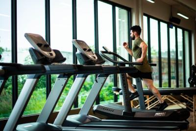 Comment choisir son tapis de course pour sentrainer  domicile sans se ruiner ?
